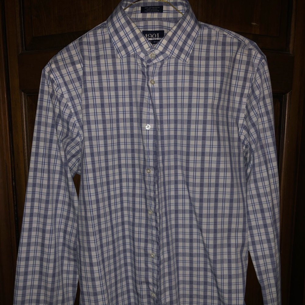 1901 Button Down
